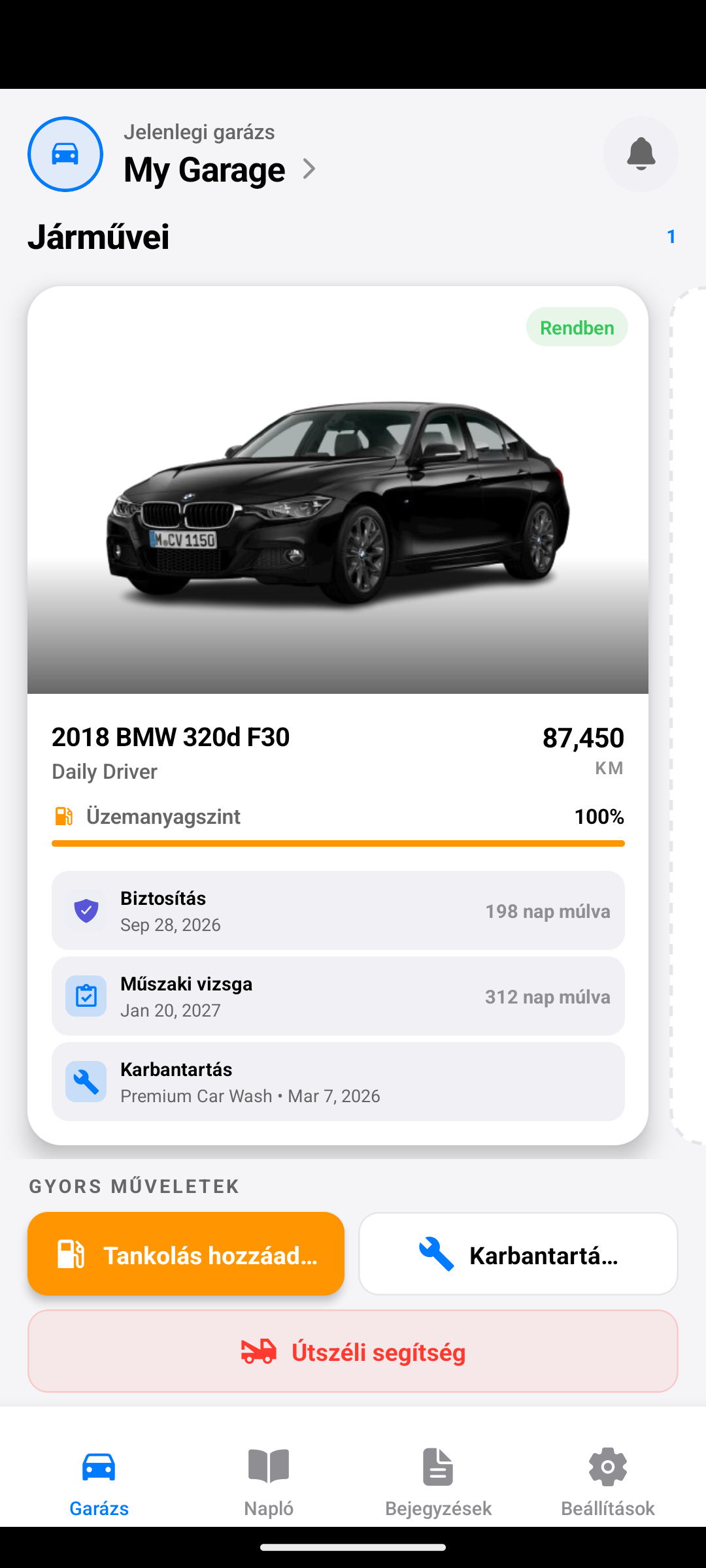RovaMate irányítópult jármű áttekintéssel, üzemanyagszinttel, biztosítási és karbantartási állapottal